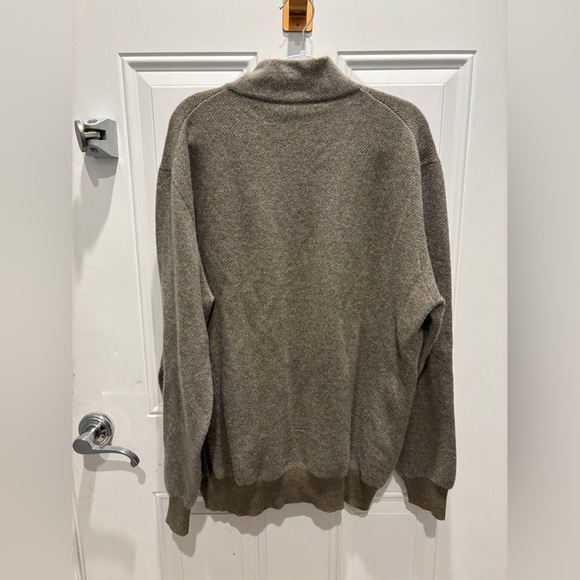 Loro Piana Roadster Mezzocollo Sweater
Cashmere - Picture 3 of 7